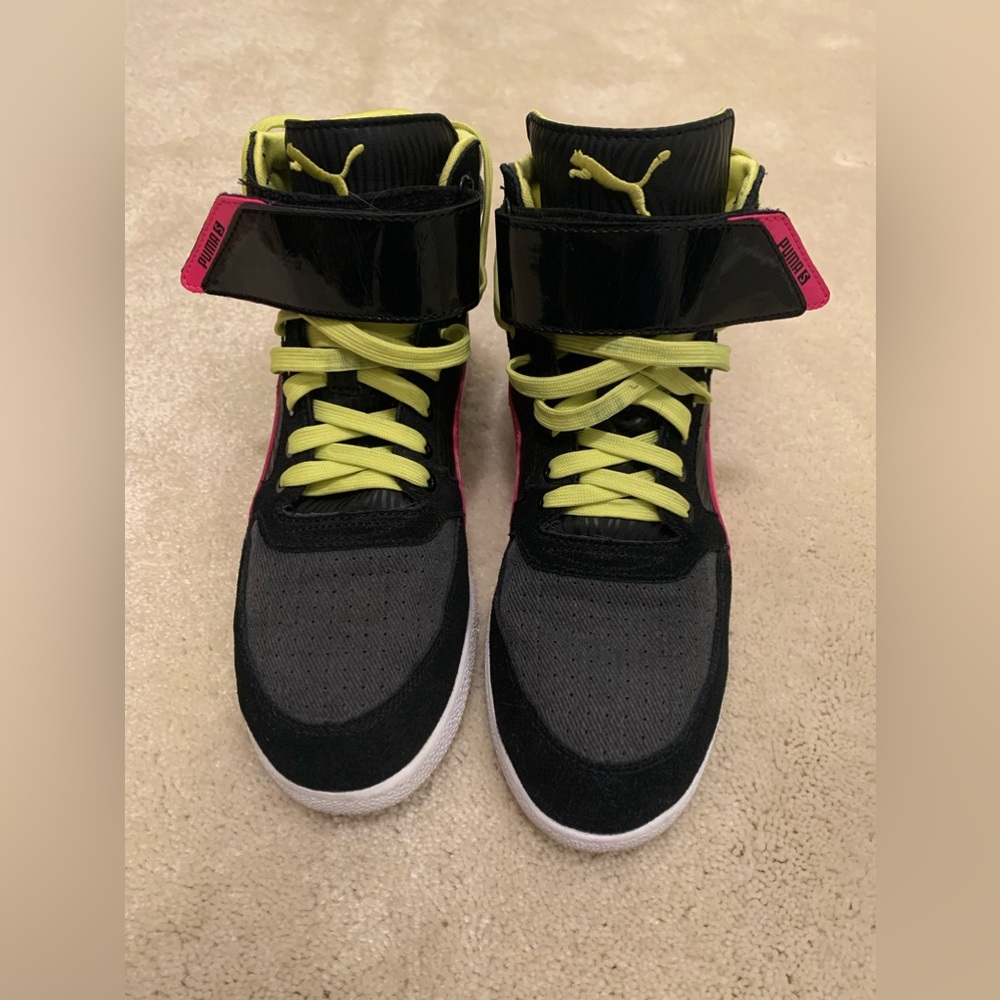 Women’s Puma colorful high tops size 7